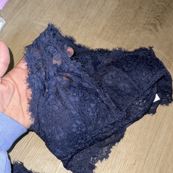aerie Lace Bralette in Blue plunge style - Picture 3 of 6